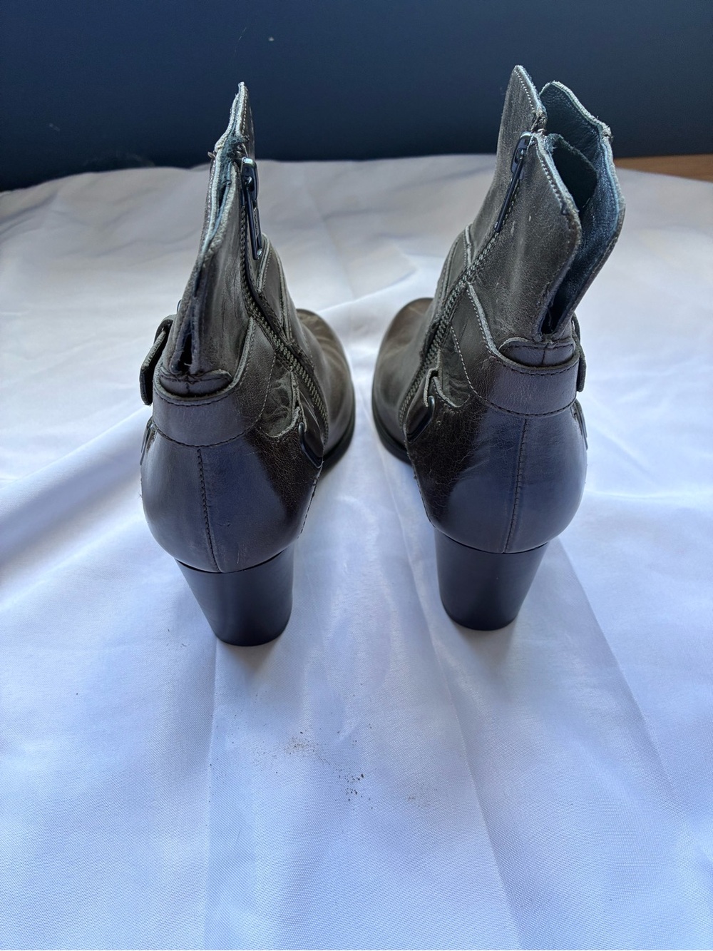 Børn Leather Double Buckle Ankle Boots - Picture 6 of 6